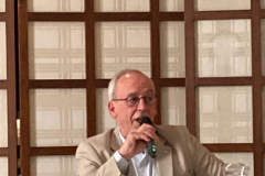 ae676b1c-c1b5-417b-8035-922660414350